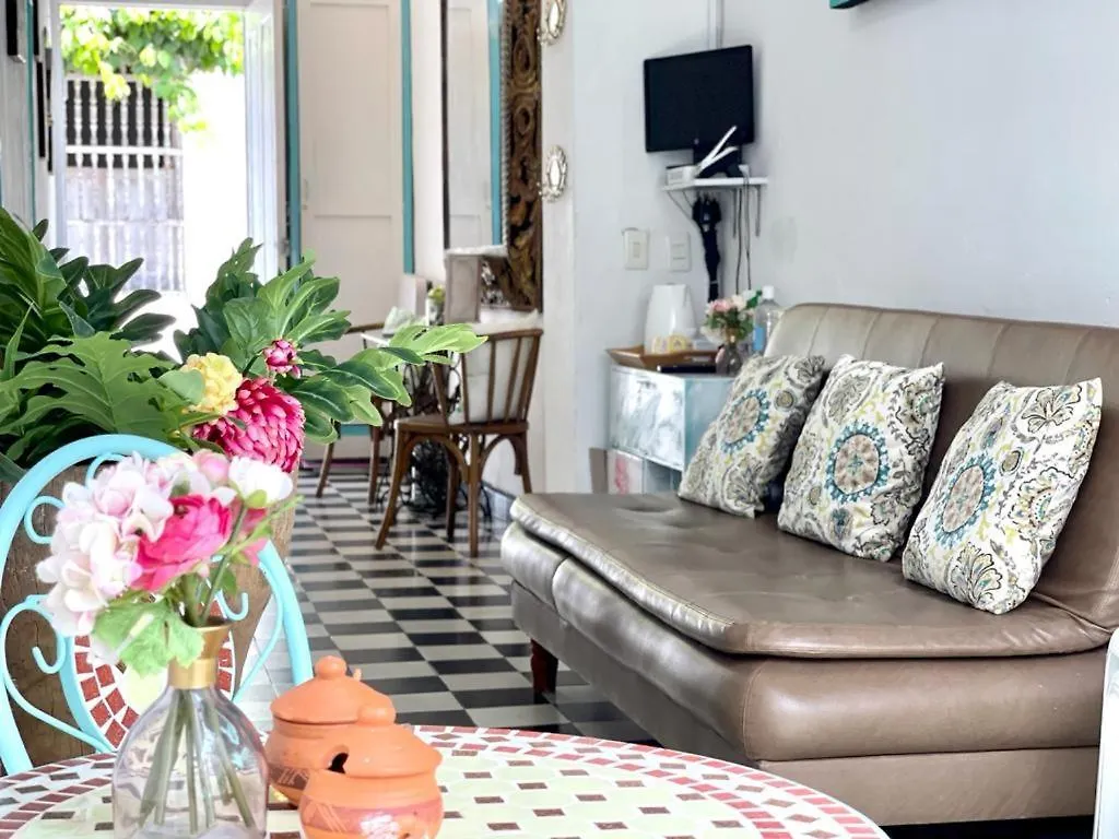 Casa Renacer Bed and Breakfast Cartagena