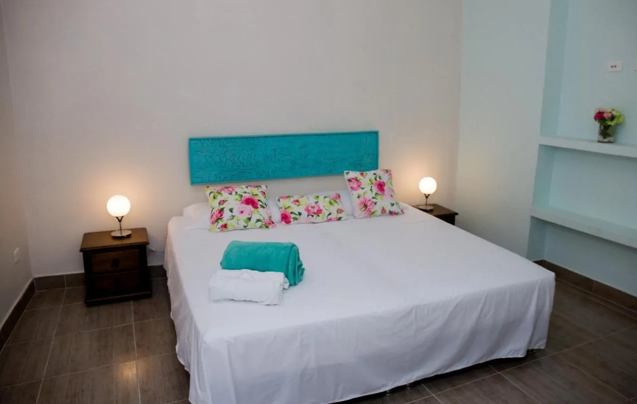 Casa Renacer Bed and Breakfast Cartagena 0*,  Κολομβία