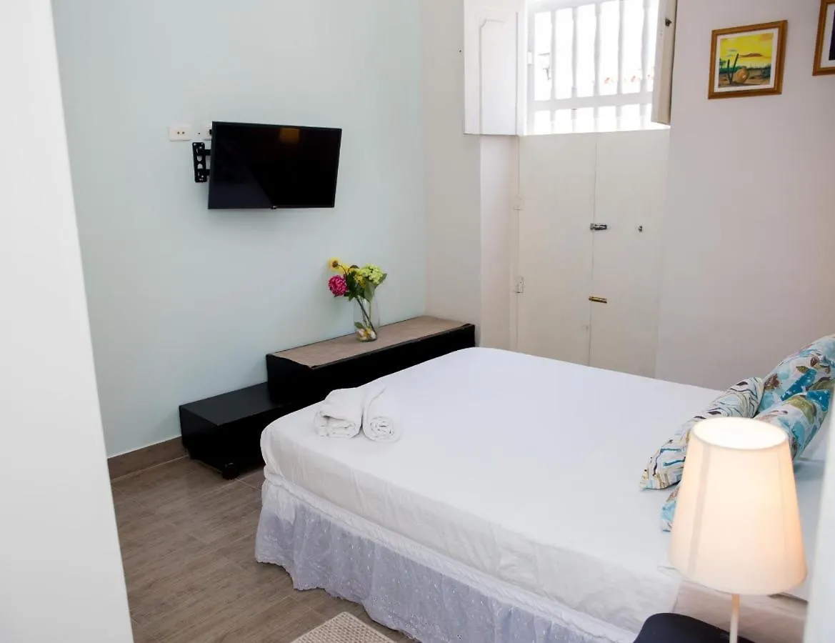 Casa Renacer Bed & Breakfast Cartagena
